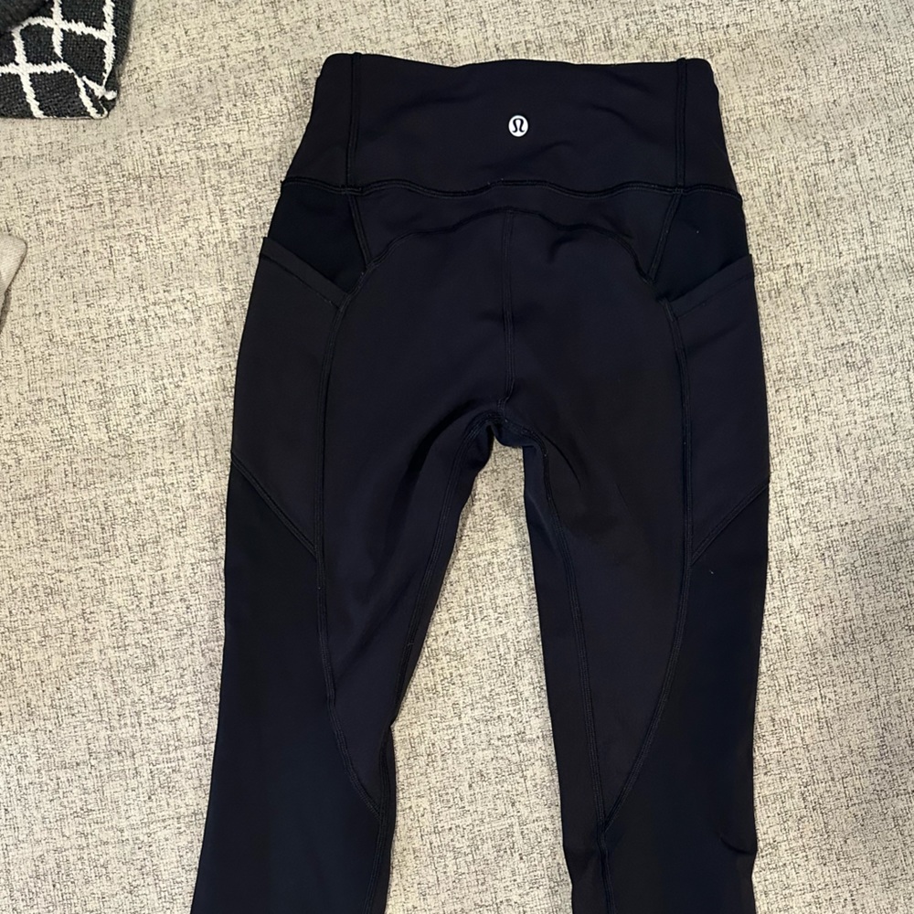 NWOT Lululemon black leggings
